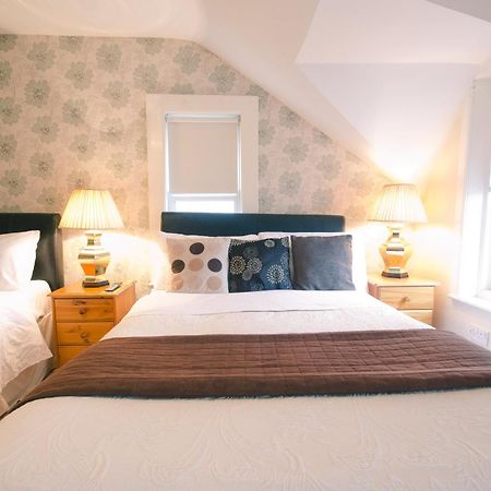 Ennislare House Guest Accommodation Bangor  Room photo